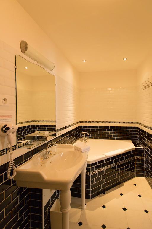 Hotel Rabelais Tours Ngoại thất bức ảnh