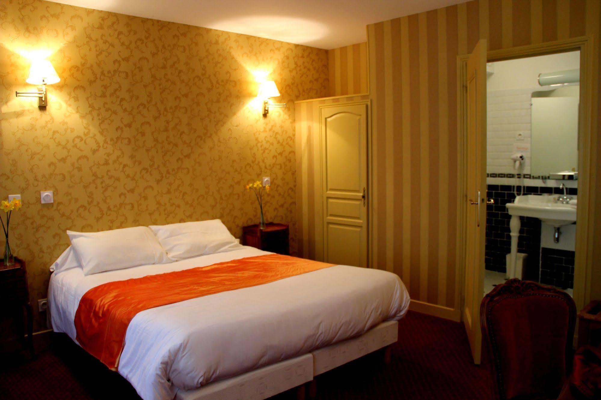 Hotel Rabelais Tours Ngoại thất bức ảnh